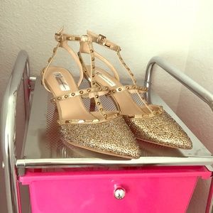 Kitten heel sparkling gold shoes worn once
